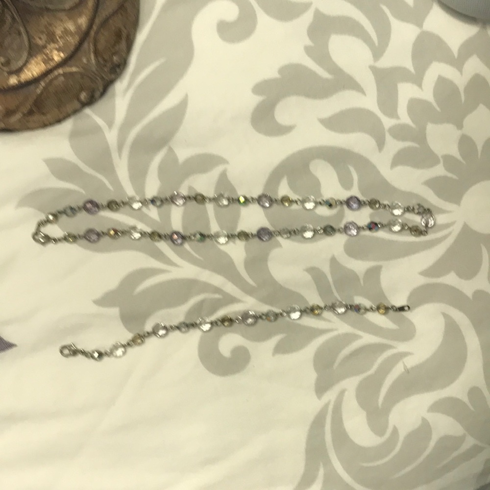 Necklace and bracelet set